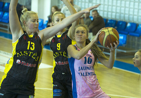 LMKL čempionate  Kauno &bdquo;Aistės-LSU-Paradis&ldquo; krep&scaron;ininkės 79:59  nugalėjo Vilniaus &bdquo;Jaunųjų talentų&ldquo; ekipą.
