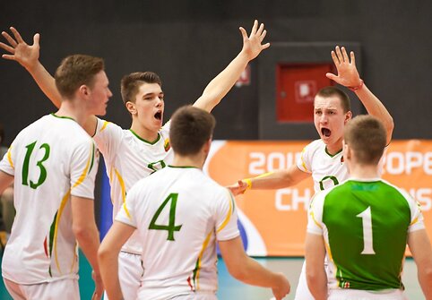 Lietuvos jaunieji tinklininkai Europos čempionate startavo pralaimėjimu