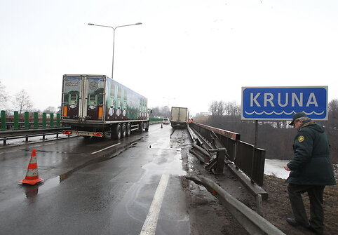 Avarija kelyje Vilnius–Kaunas, netoli sudegusio „Bajorkiemio“
