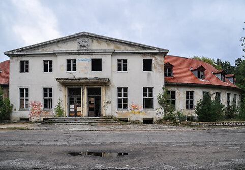 Nacių karininkų namai ir gelžbetoninė Hitlerio ložė. Lenkija
