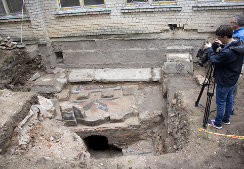 Vilniaus Didžiosios sinagogos komplekso archeologiniai tyrimai nustebino netikėtai atrastais unikaliais radiniais