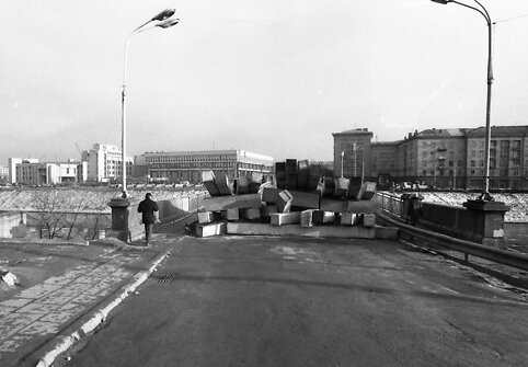 Barikados prie Auk&scaron;čiausiosios Tarybos 1991 m. sausį
