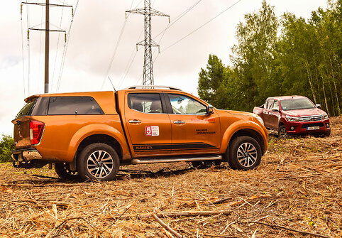 Pikapų testas &ndash; &bdquo;Nissan Navara&ldquo; prie&scaron; &bdquo;Toyota Hilux&ldquo;