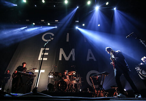&bdquo;The Cinematic Orchestra&ldquo; koncerto akimirka