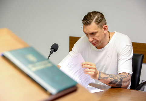 Dainius  &Scaron;alenga teismo posėdyje dėl skyrybų su žmona