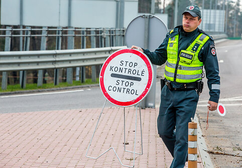 Rytinis policijos reidas