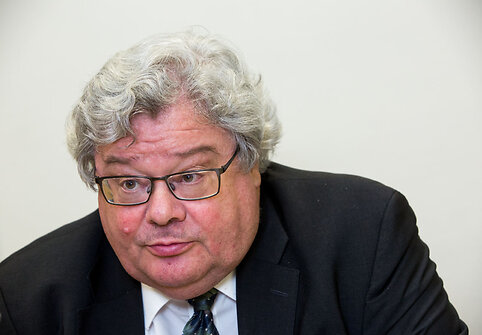 Reinhardas B&uuml;tikoferis