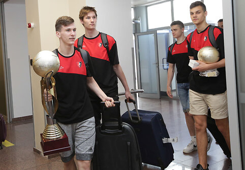 Į Vilnių grįžo jaunimo &bdquo;Eurolygos&ldquo; nugalėtojai - &bdquo;Lietuvos ryto&ldquo; dublerių komanda