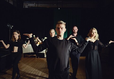 Vilniaus mažojo teatro aktoriai rengiasi spektaklio &bdquo;Fantazijus&ldquo; premjerai