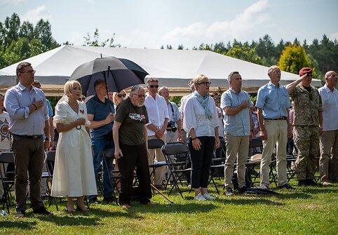 Prie  A.Ramanausko-Vanago ir J.Vitkaus-Kazimieraičio vadavietės Kasčiūnuose skambėjo patriotinės dainos ir kalbos