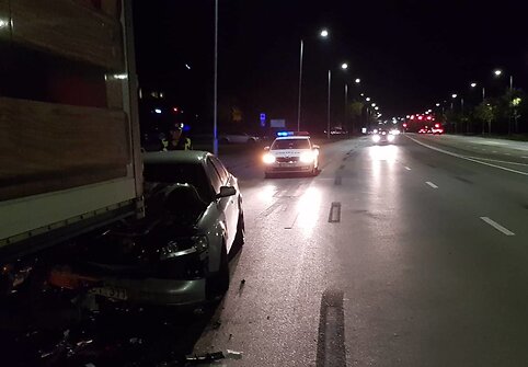 &bdquo;Audi A6&ldquo; ir vilkiko avarija Kauno Jonavos gatvėje