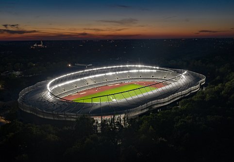 Kaune Atidarytas Renovuotas Dariaus Ir Girėno Stadionas | 15min.lt