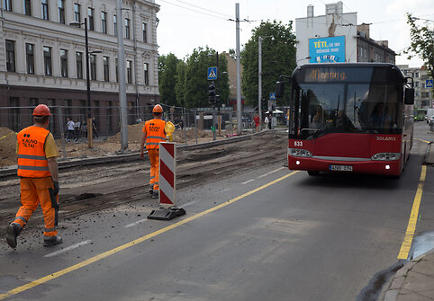 Prasidėjo kelio darbai vienoje judriausių Kauno sankryžų