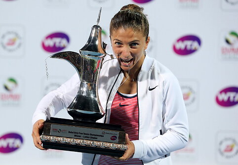 Sara Errani prieš Barborą Strycovą