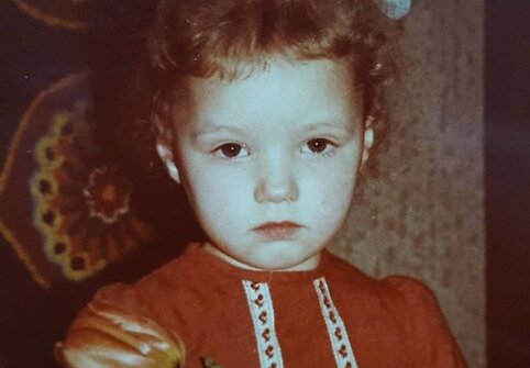 Anžela Adamovič vaikystėje
