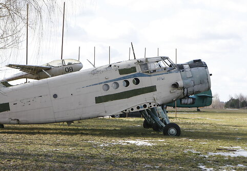 Senas An-2 lėktuvas Panevėžio aerodrome