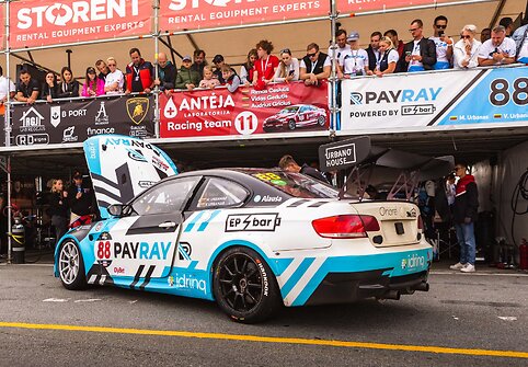 &bdquo;PayRay powered by EP bar&ldquo; komanda