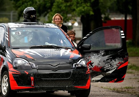 Darvidas &Scaron;arkūnas autokroso ir ralio kroso lenktynėse