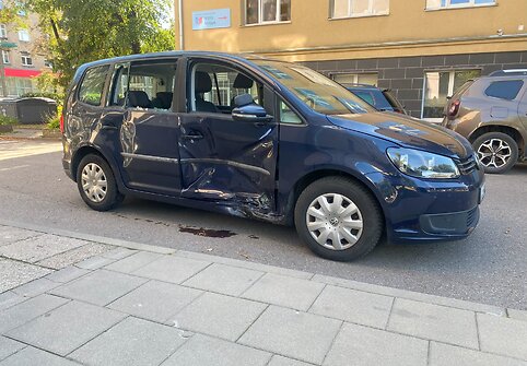 Vilniuje per avariją sužeistas motociklininkas