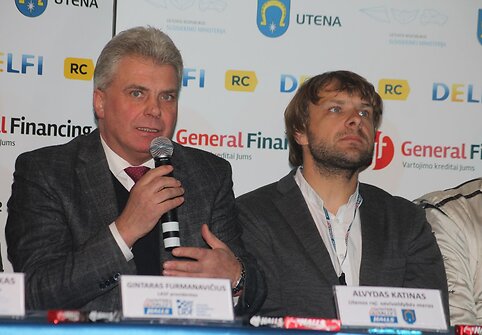 „Halls Winter Rally“ spaudos konferencija