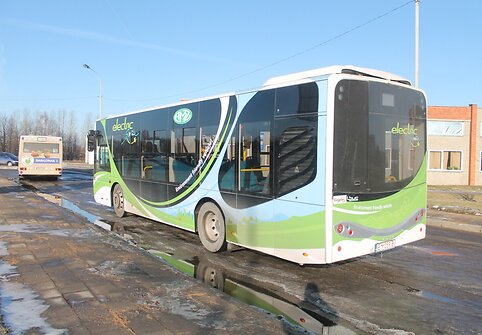 Elektra varomas autobusas &bdquo;L-BUS&ldquo; 