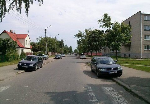 Automobiliai Vilties gatvėje