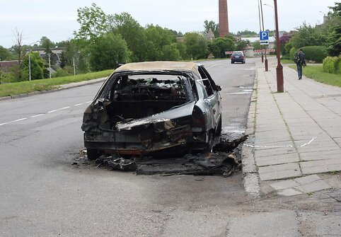 Sudegęs &bdquo;citroenas&ldquo; &Scaron;iauliuose