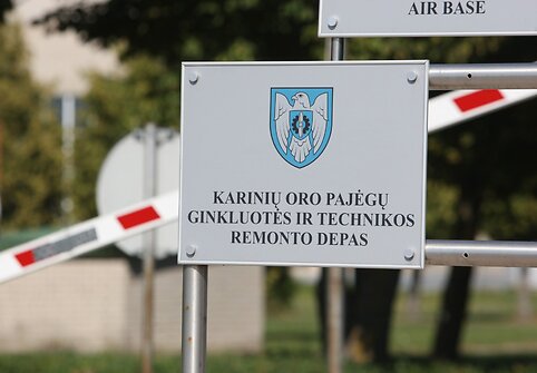 I&scaron; Karinių oro pajėgų bazės dingo &scaron;e&scaron;i prietaisai, kuriuose yra radioaktyvių medžiagų