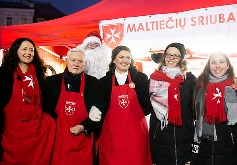 &bdquo;Maltiečių sriubos&ldquo; akcija Vilniaus Katedros aik&scaron;tėje