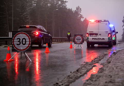 Policijos kontrolės postas Nemenčinės plente