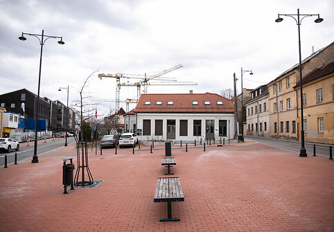Aik&scaron;tė Vilniaus Paupyje