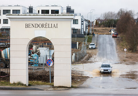 Užlieta Bendorėlių 1-oji alėjos atkarpa