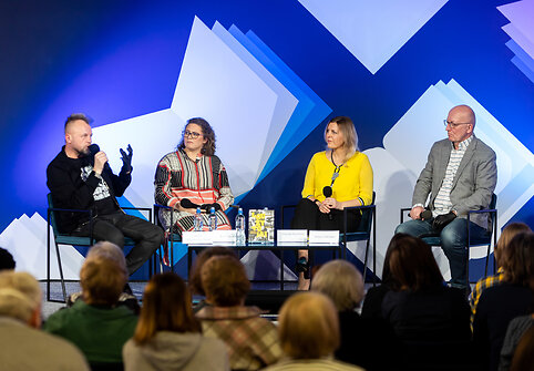 Saulius Urbonavičius-Samas, Rita Valantytė, Donalda Meiželytė, Arūnas Valinskas