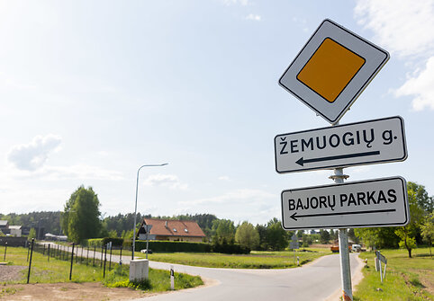Žemuogių gatvė Bajorų gyvenvietėje
