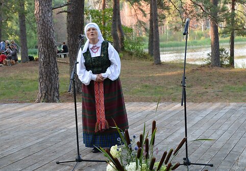 Festivalis &bdquo;Subatėlės vakarėly...&ldquo;: dainuoja DNP direktoriaus pavaduotoja