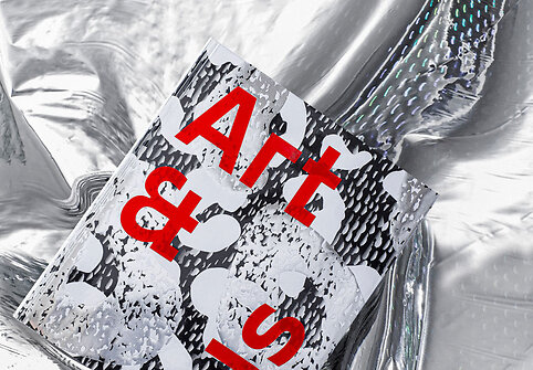 &bdquo;Lewben Art Foundation&ldquo;&nbsp;meno kolekcijos penkmetį žyminti knyga &ndash; tarp gražiausių 2019 m. leidinių