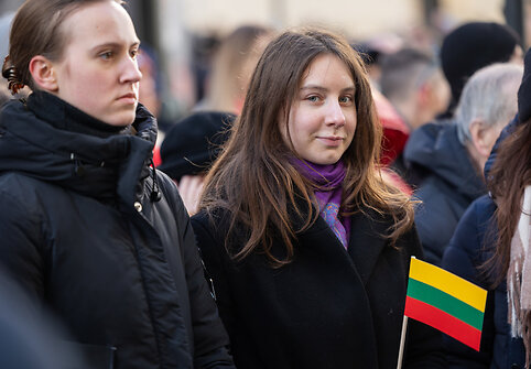 Vasario 16-osios minėjimas prie Lietuvos nepriklausomybės signatarų namų