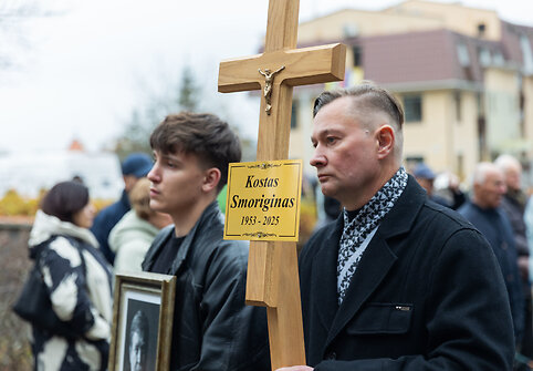 K. Smorigino laidotuvės menininkų kalnelyje, Antakalnio kapinėse