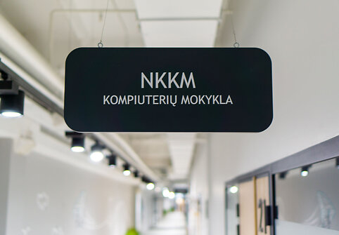 NKKM – kompiuterių mokykla, kurioje ruošiamasi ir egzaminams, ir ateities darbui