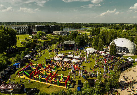 Į festivalį šalia Vilniaus susirinko grilintojai iš visos Europos