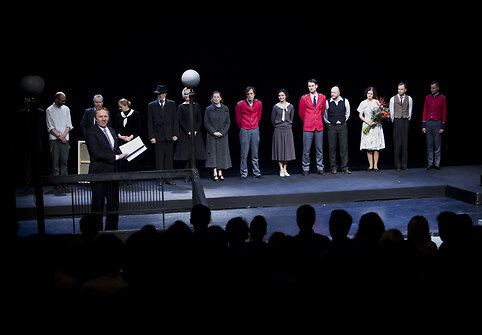 Nacionaliniame Kauno dramos teatre jubiliejaus proga sveikinamas aktorius Dainius Svobonas.
