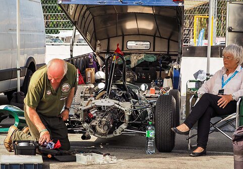 Rygos lenktynių trasoje &ndash; sunki lietuvių kova dėl pergalės ir &bdquo;Formula Junior&ldquo; prieskoniai
