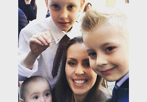Vaida Grikšaitė su vaikais: Deividu, Roju ir Ema