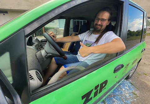 &bdquo;Fiat Multipla&ldquo; automobilį laimėjo Vaidas Sakalauskas