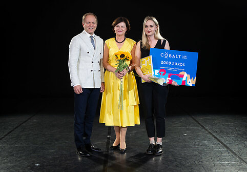 Geriausia &bdquo;ArtVilnius&lsquo;19&ldquo; jaunąja menininke tapo Laura Sabaliauskaitė