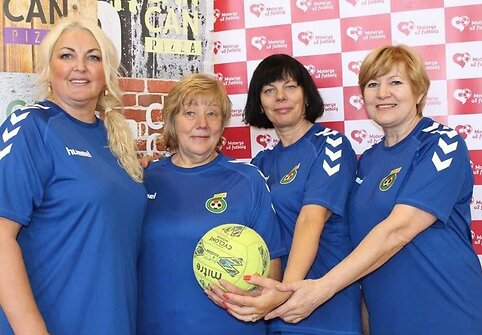 Pirmoji Marijampolės močiučių futbolo komandos Černė sudėtis