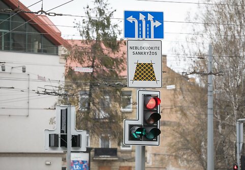 Eismo organizavimo pakeitimai Kalvarijų g. &ndash; Konstitucijos pr. &ndash; &Scaron;eimyni&scaron;kių g. sankryžoje