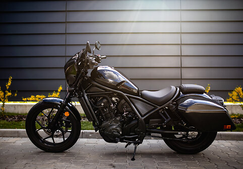 Metų motociklas: pretendentas &bdquo;Honda CMX1100 Rebel Tour DCT&ldquo;