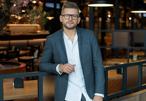 Garsus šefas įvertino Vilniuje duris atvėrusį restoraną „Olive Kitchen“