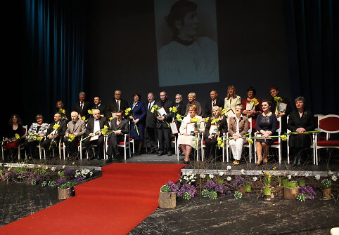 Gabrielės Petkevičaitės-Bitės atminimo medalio &bdquo;Tarnaukite Lietuvai&ldquo; laureatai